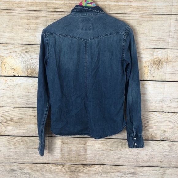 American Eagle studded shoulder chambray top 0141 - Picture 5 of 5